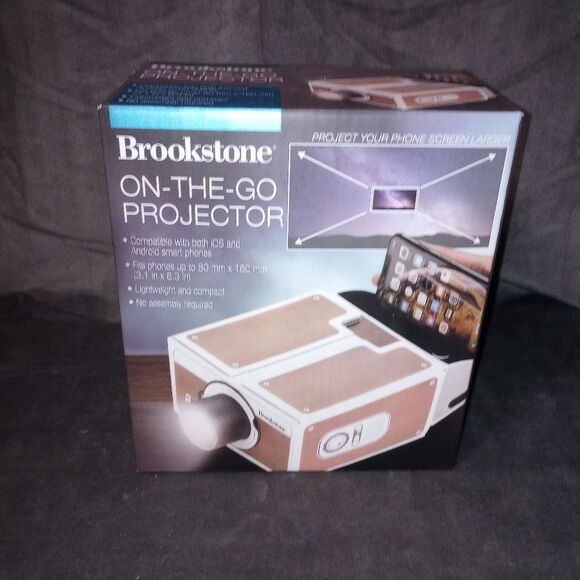 Brookstone On-The-Go Projector New In Box - Picture 1 of 7